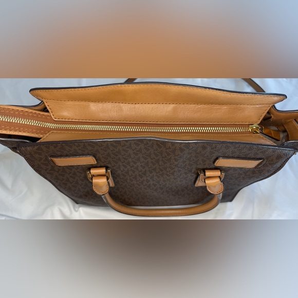 Michael Kors Leather Hamilton Satchel Bag Purse with Crossbody Strap - Picture 8 of 15